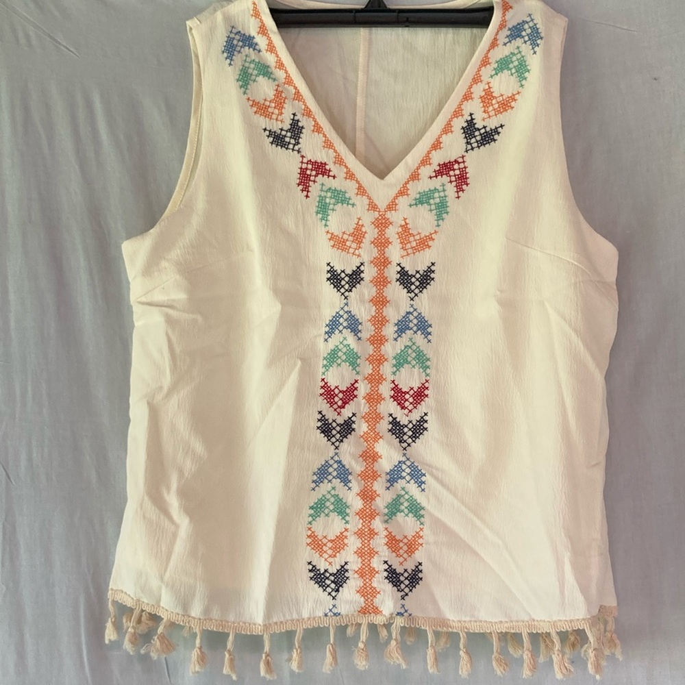 Embroidered Sleeveless Top - Cream